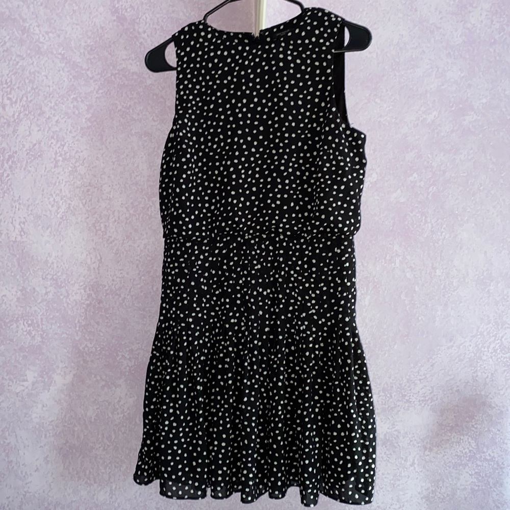 Ann Taylor spotted pleated flare sleeveless dress (lined)